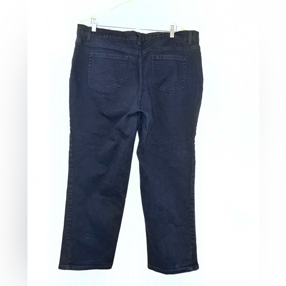 Gloria Vanderbilt Amanda Black Jeans - Picture 3 of 7